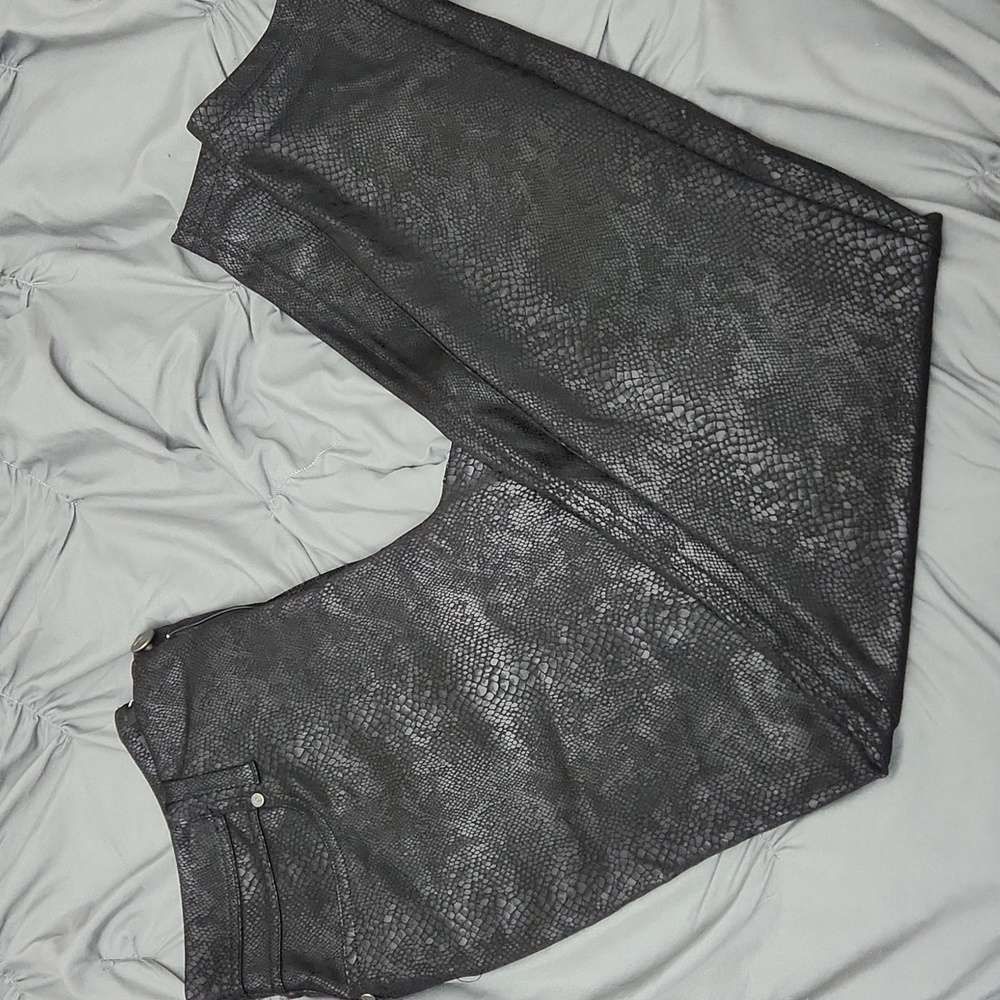 Verawang snake skin pants